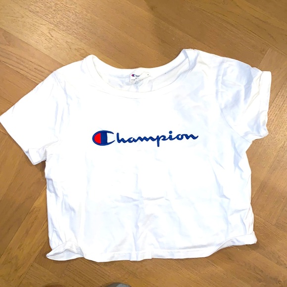 Champion brand crop T-shirt - Picture 1 of 4